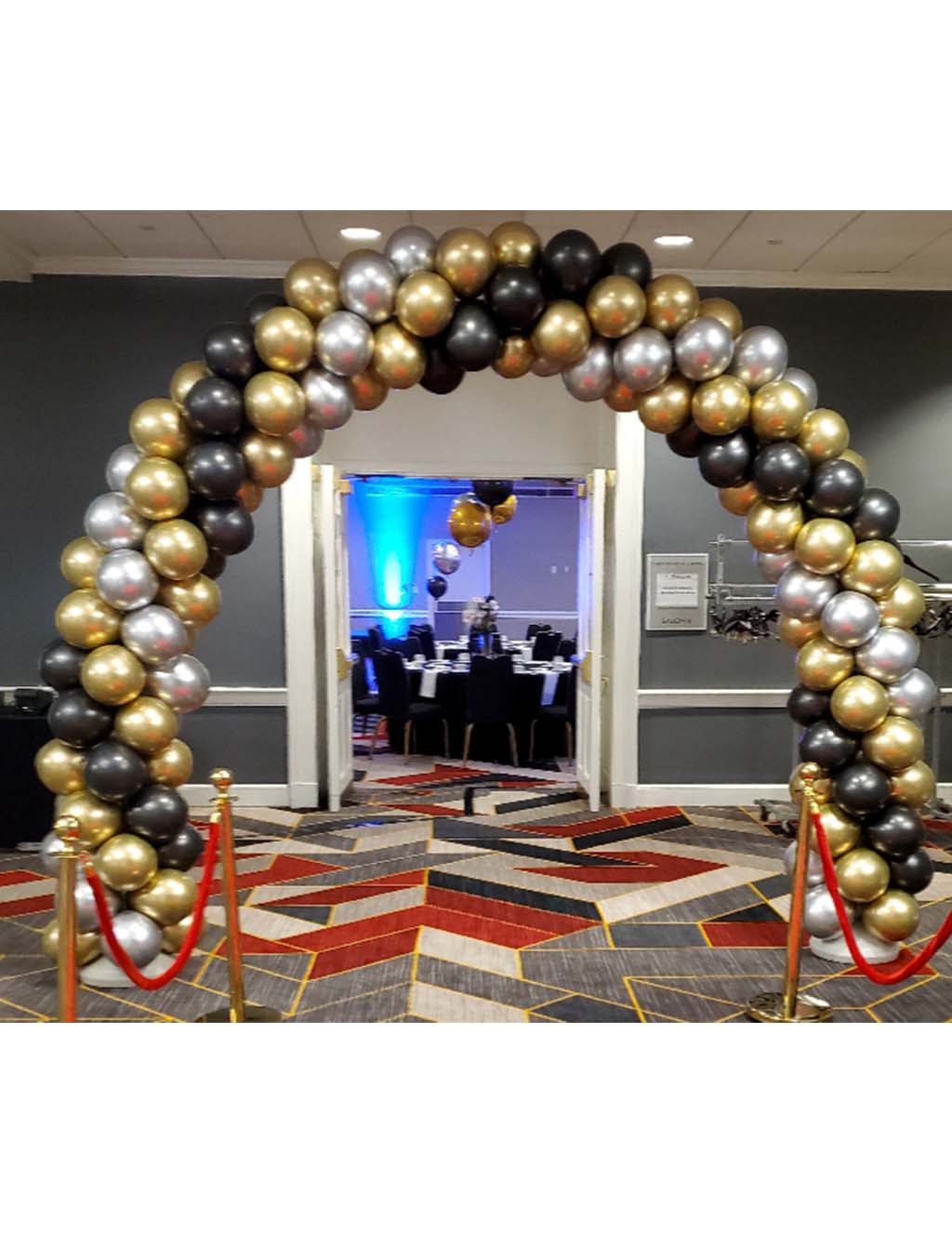 Balloon arch for events